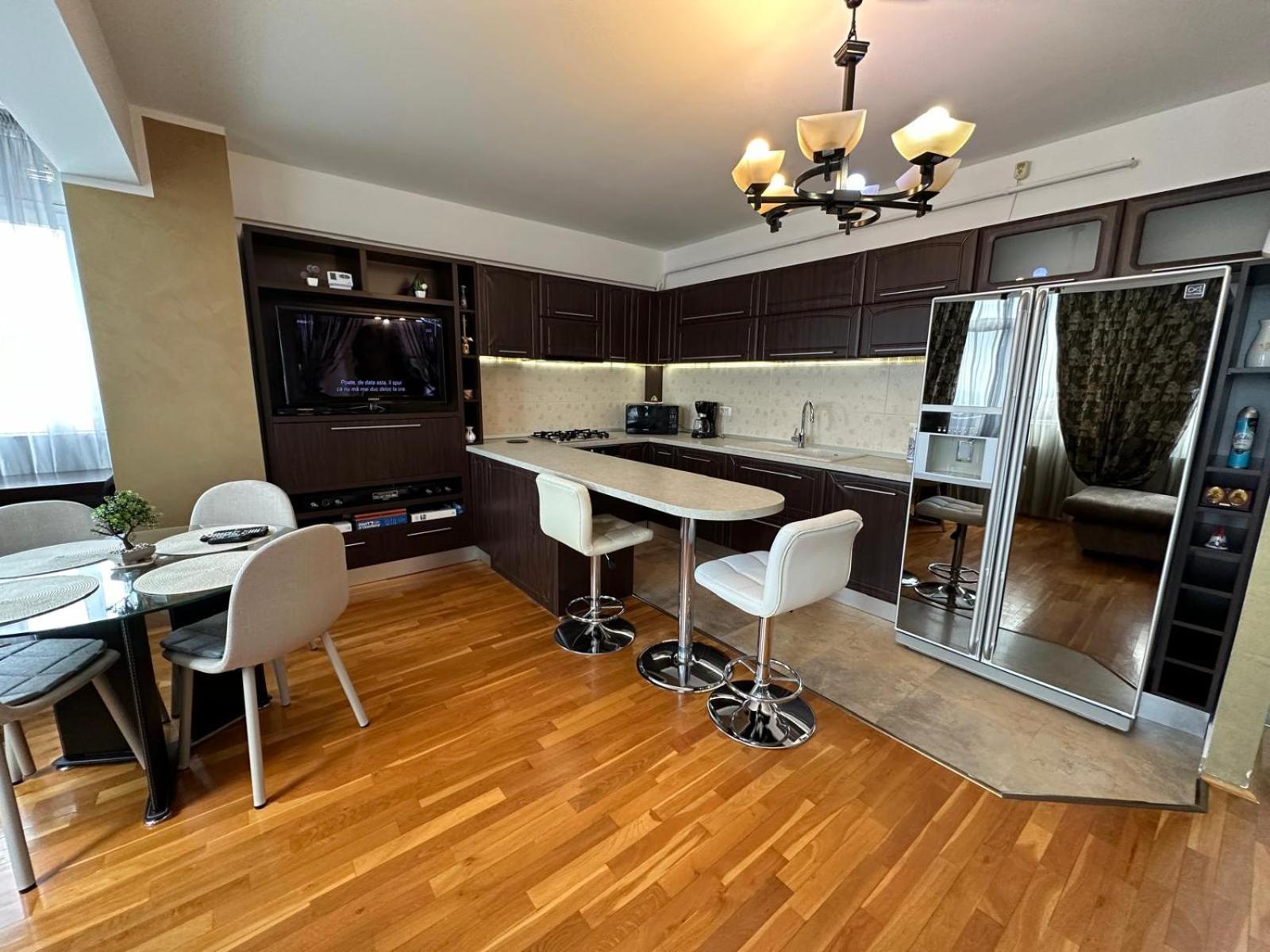 Luxury Nordic 46 Apartment Suceava Buitenkant foto